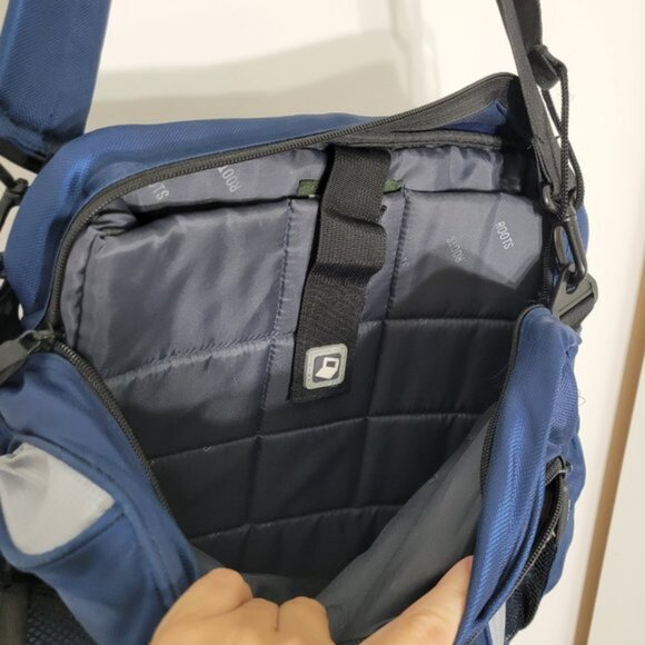Roots Crossbody Travel Bag Laptop Pocket Water Bottle Holder Adjustable Strap - Picture 8 of 16